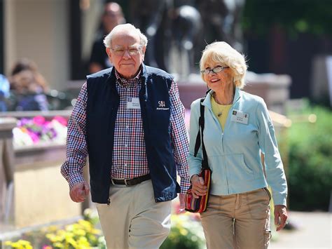 Inside billionaire Warren Buffett's unconventional marriage, which ...