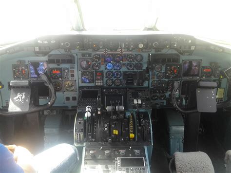 MD-80 Cockpit by Crypto-137 on DeviantArt