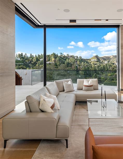 Cantoni Designs a Luxury Beverly Hills Home in Record Time