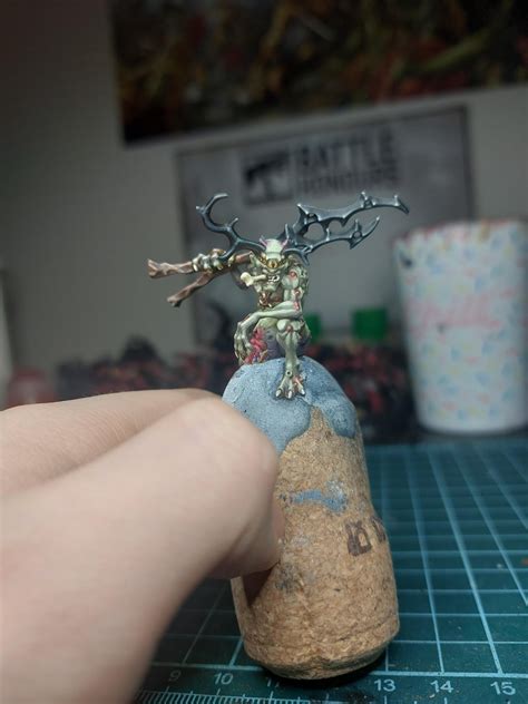 finally finished my rider for golden demon, just need to do his snail and I'm done : r/minipainting