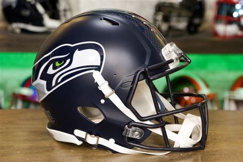 Seattle Seahawks Riddell Speed Authentic Helmet – Green Gridiron, Inc.