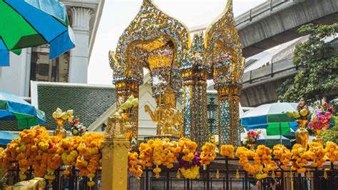 Erawan Shrine, Bangkok - VisaLiv