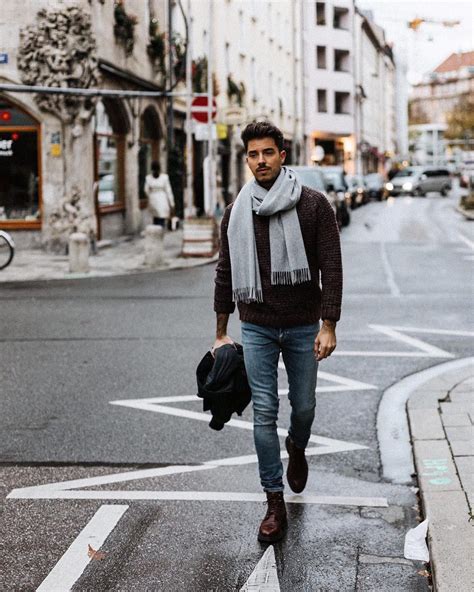 Guys Outfits with Scarves – 26 Ways to Wear a Scarf for Men