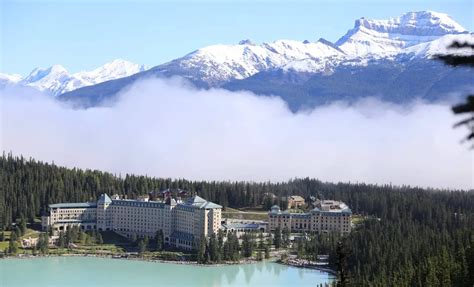 Banff National Park - Destination Guide to the Canadian Rockies