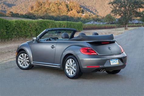 Used 2017 Volkswagen Beetle Convertible Review & Ratings | Edmunds