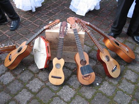 Intrumentos de Son jarocho | estos son los instrumentos del … | Flickr