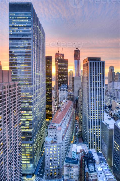 New York downtown skyline at sunset. 16100925 Stock Photo at Vecteezy