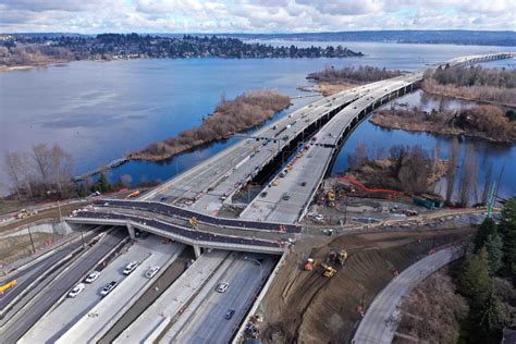 Higher tolls to begin in August on State Route 520 bridge • Washington ...