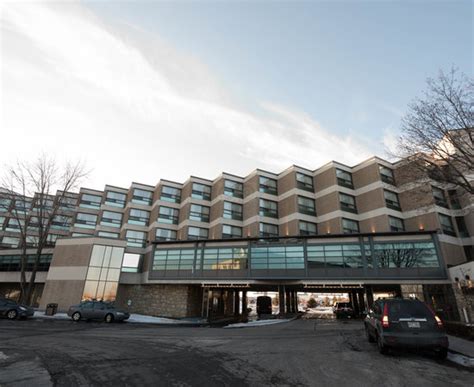 SHERATON MONTREAL AIRPORT HOTEL - Updated 2023 (Dorval, Canada)