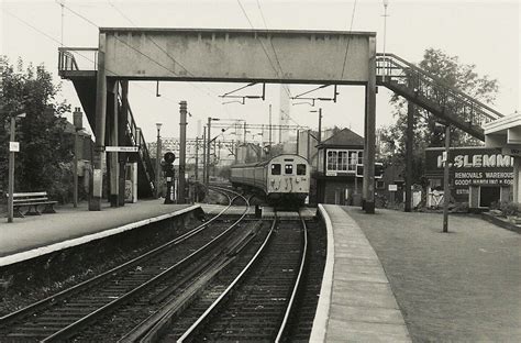 Purfleet Station, with a class 302 approaching from Grays. | Electric ...