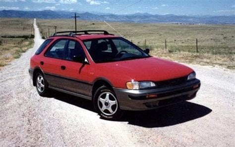 1995 Subaru Impreza Review & Ratings | Edmunds