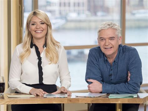 Holly Willoughby - 'This Morning' TV Show in London, January 2016 ...