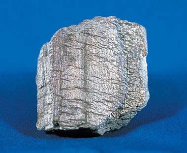 Phyllite: Metamorphic Rock - Pictures, Definition & More