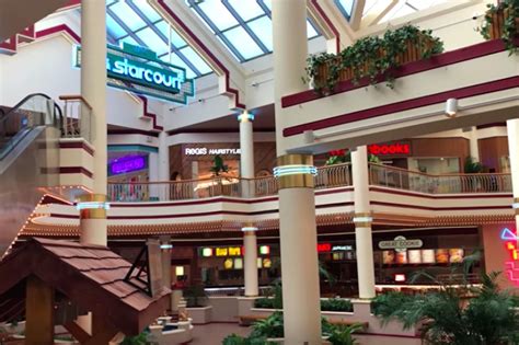 Stranger Things 3’s Starcourt Mall is actually a real dead mall - Curbed