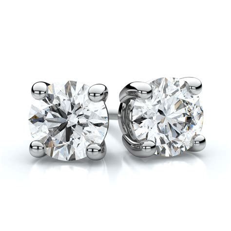 How to Enhance the Clarity of Diamond Rings - RockHer.com