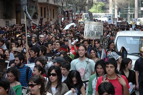 Santiago de Chile...People & Culture | SkyscraperCity Forum