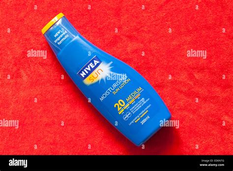 Nivea logo hi-res stock photography and images - Alamy