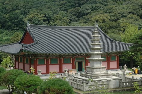 Beomeosa Buddhist Temple, Busan, South Korea (범어사) – Randomwire