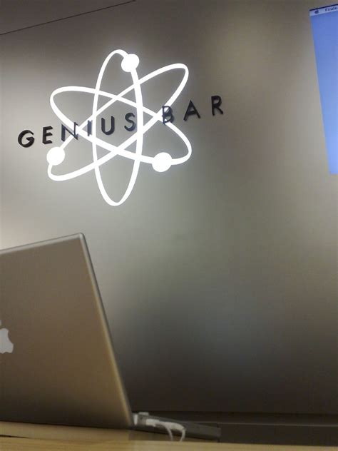 genius bar | spent part of lunch time at the Apple Store in … | Flickr