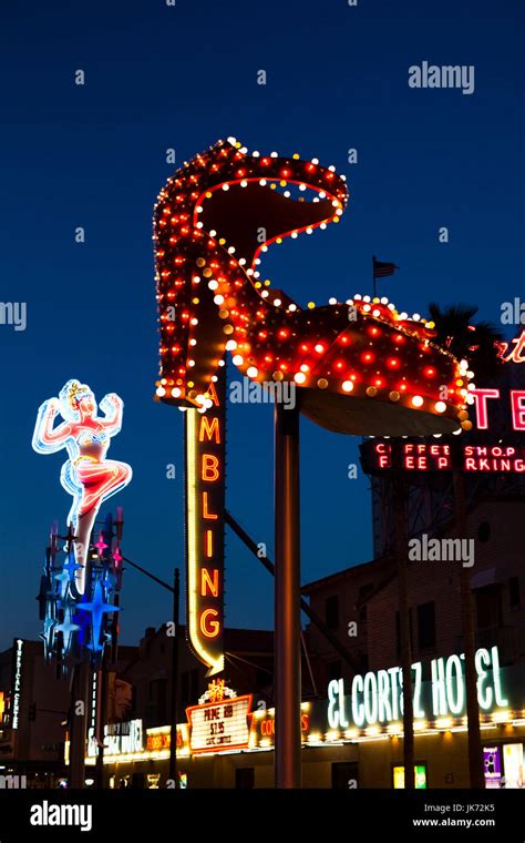 Old neon signs hi-res stock photography and images - Alamy