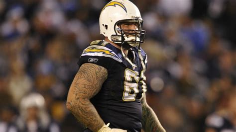 Former Chargers center Nick Hardwick has dropped 85 pounds since September | For The Win