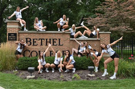 Bethel Volleyball Reaches Halfway Point in Season – Bethel Beacon