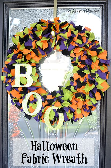 DIY Fabric Halloween Wreath Tutorial - The Suburban Mom