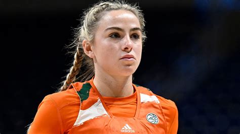 Ex-Miami star Hanna Cavinder takes swing at golf after stepping away from basketball: 'Still in ...