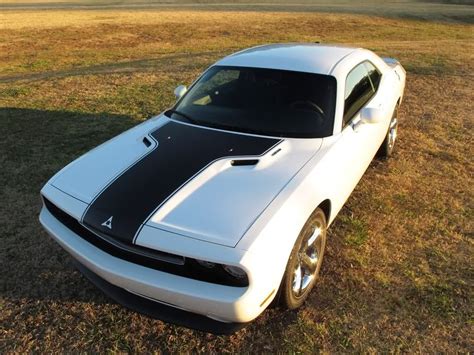 2015 white challenger with black stripes - Google Search | Dodge ...