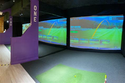 The Best Indoor Golf Simulator? - The Virtual Golf Lounge! - Find Indoor Golf Near You