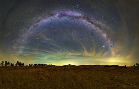 APOD: 2022 April 18 - Stars and Planets over Portugal