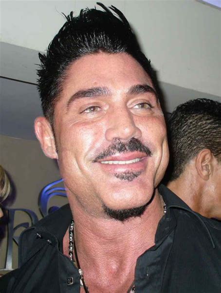 Ricardo Fort (1968-2013) *45, Grave #86210632 - Sysoon