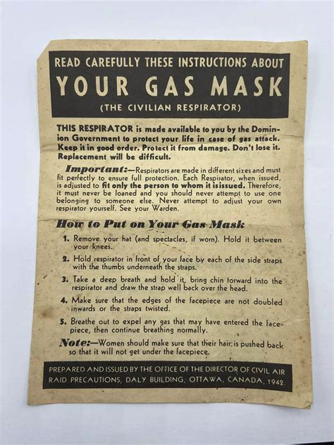 WW2 Canadian Civil Air Raid Precautions 1942 Gas Mask Instructions in Ephemera