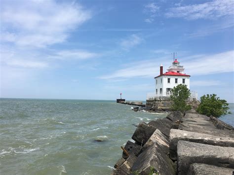 What's it like to live in a Lake Erie lighthouse? Bring water. | Great Lakes Now