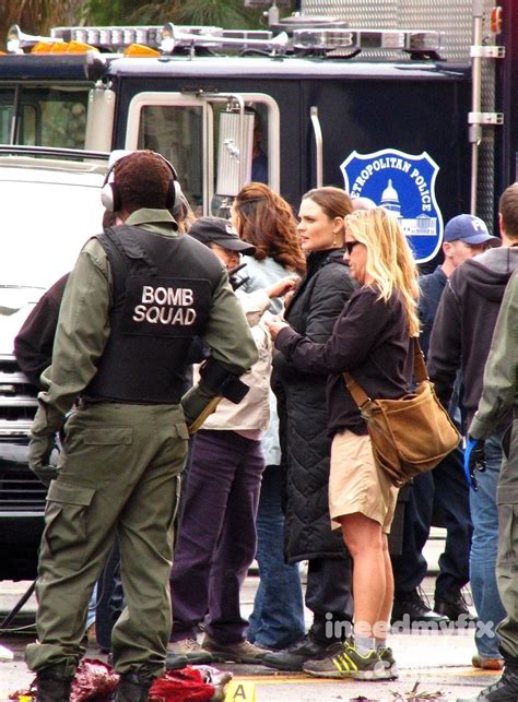 bones behind the scenes - Google zoeken | Behind the scenes, Scenes, Bones