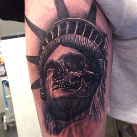 Realistic Statue of Liberty Skull in black and greys by Jose Gonzalez ...