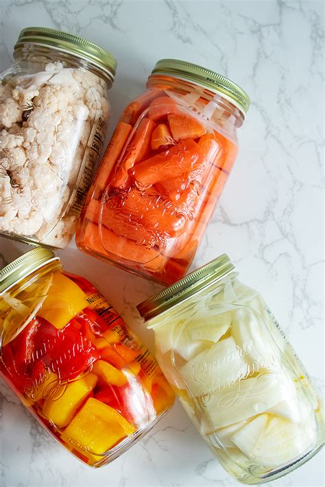 Everything There Is To Know About Giardiniera, Italy's Pickled Vegetab ...