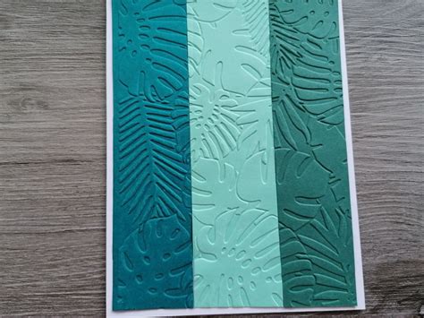 20 of the BEST EVER ways to use Embossing Folders! | Embossing folders, Stamping techniques card ...