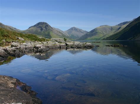 ENGLISH LESSONS: THE LAKE DISTRICT (England)