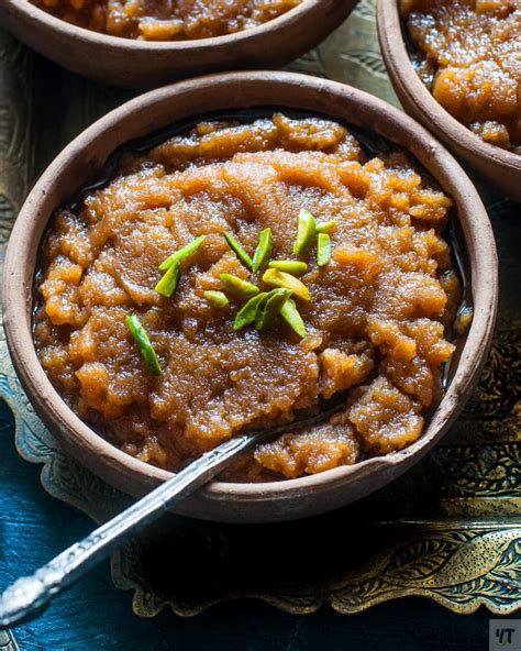 Aate Ka Halwa - Kada Prasad - Traditional Indian Dessert