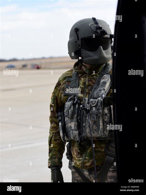 A U.S. Army crew chief with the 1-135th Assault Helicopter Battalion ...