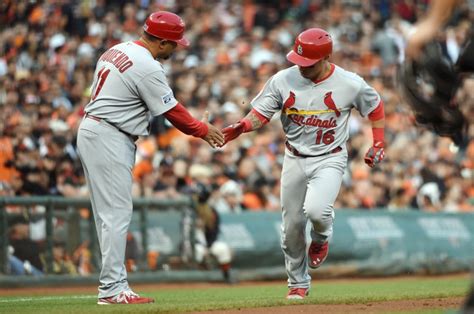 NLCS: Kolten Wong Goes Deep For Cardinals (GIF)