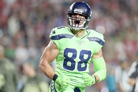 Jimmy Graham is playing like the tight end the Seahawks acquired — what changed? | The Daily World