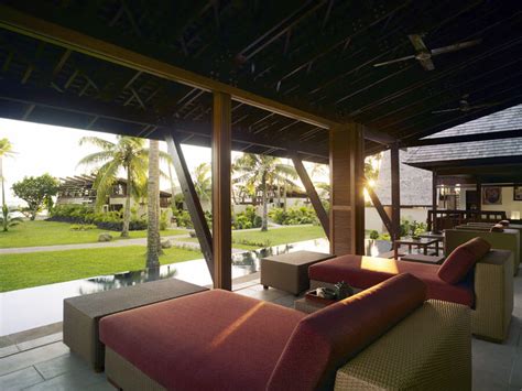 Shangri-La Fijian Resort. Fiji family holiday packages.