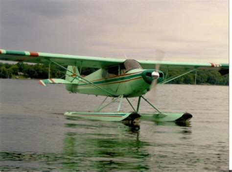 Piper Cub on Floats | AirplanesUSA