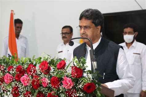 Tripura CM takes oath as member of Tripura assembly - Hub News