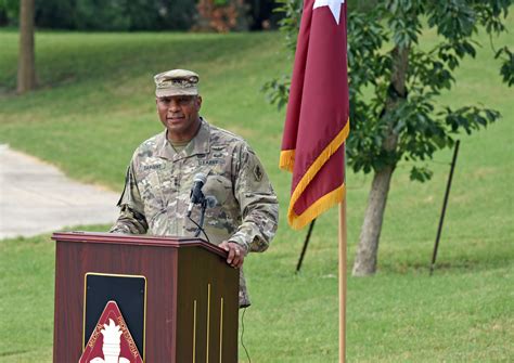 Medical professionals change command on JBSA-Fort Sam Houston | Article | The United States Army