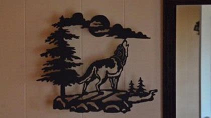 Howling Wolf Wall Hanging | Michigan in Metal