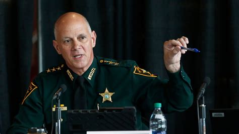 Florida sheriff supports armed teachers to stop school shooters | CTV News