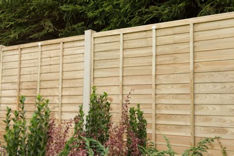 Super Lap Fence Panel Pressure Treated 6ft x 5ft (1.83m x 1.52m) | Travis Perkins